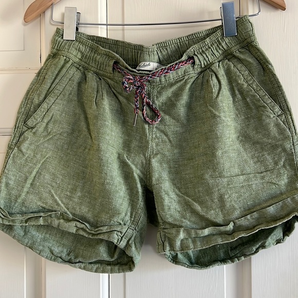 Woolrich Pants - Beautiful mossy green linen cotton blend shorts by woolrich